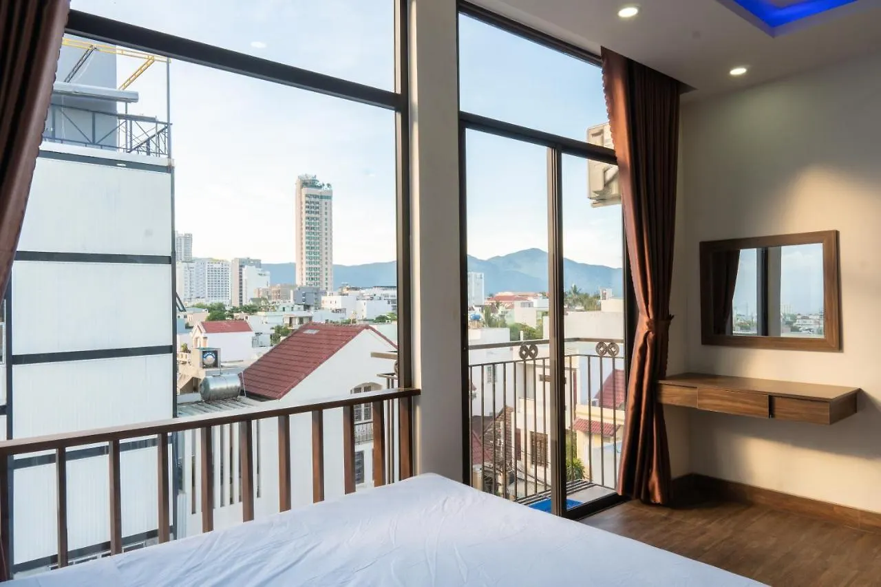 Mona Lisa Hotel Da Nang Vietnam